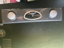 BEHRINGER REFERENCE AMPLIFIER A500 STUDIO POWER RACK MOUNTABLE