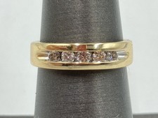 Unisex Gold-Diamond Wedding Band 5 Diamonds .25 Carat T.W. 14K Yello EL1095674 