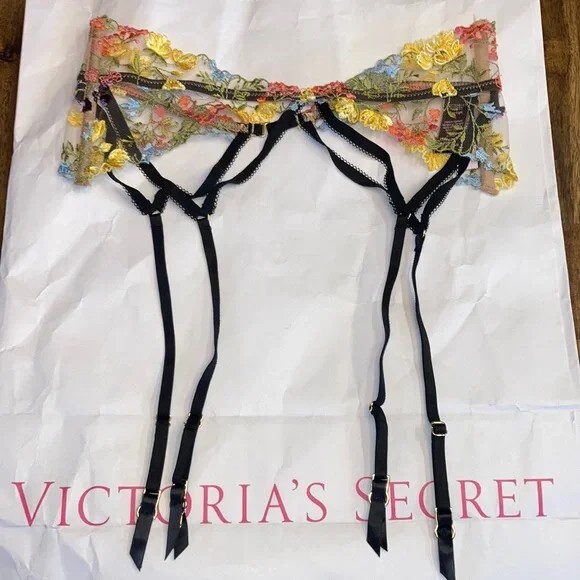 victoria secret garter belt set Victoria's Secret Very Sexy Garter Belt Lingerie XS S NWT