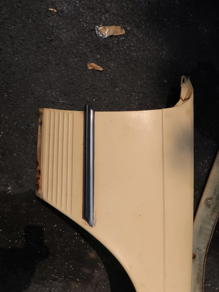 72-89 MERCEDES R107 380SL GENUINO CONJUNTO GUARDABARROS DELANTERO DERECHO LADO PASAJERO OEM Foto 2 de 4