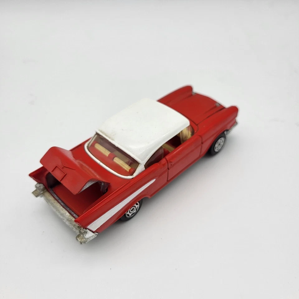 Chevrolet Bel Air 1957 Corgi 825 1:43 rojo y blanco muy detallado sin caja Foto 3 de 4