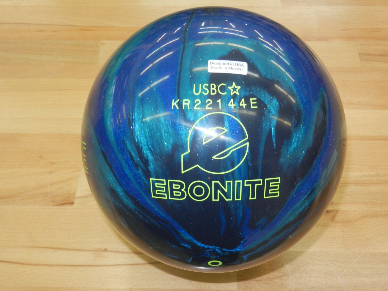 NIB 15 Ebonite Emerge Hybrid Bowling Ball w/Specs of 15.2/34" Pin/3
