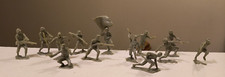 Marx: WWII Japanese Soldiers in Khaki Green - 13 figures in 10 poses