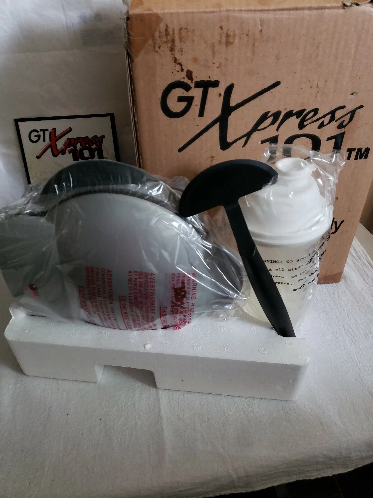 GT XPRESS 101 Indoor Grill Sandwich Maker w/Shaker + Spatula express set NEW.