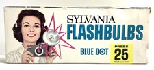 Sylvania Blue Dot Flashbulbs Press 25 One Dozen Bulbs Original Box Vintage 320 