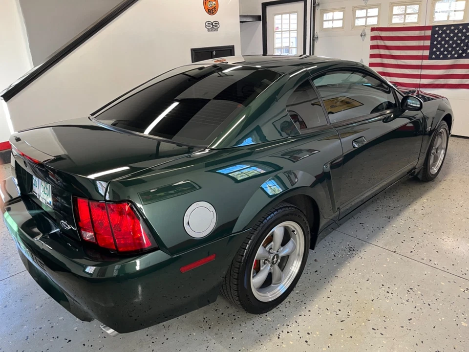 Ford Mustang GT Bullitt 2001 Foto 4 de 4