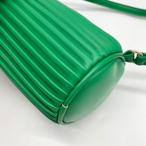 Like Dreams Green Pleated Laila Shoulder Bag - Picture 8 of 11