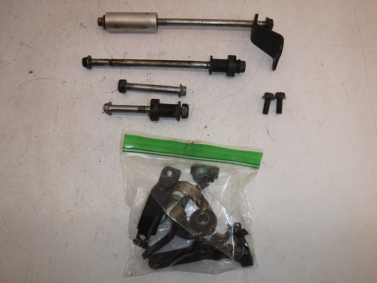 00-02 kawasaki ninja zx6r ENGINE MOUNTING BOLTS HARDWARE