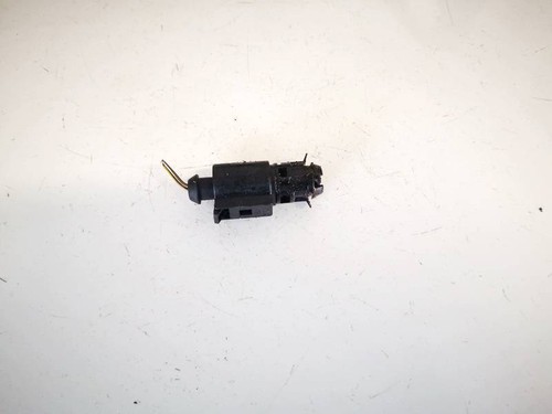 Volkswagen Golf 2000 Intake Air Temperature Sensor (Cabin Air Temp #2081070-78