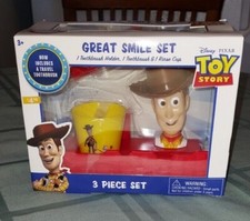 DISNEY PIXAR TOY STORY WOODY GREAT SMILE SET TRAVEL TOOTBRUSH NIB