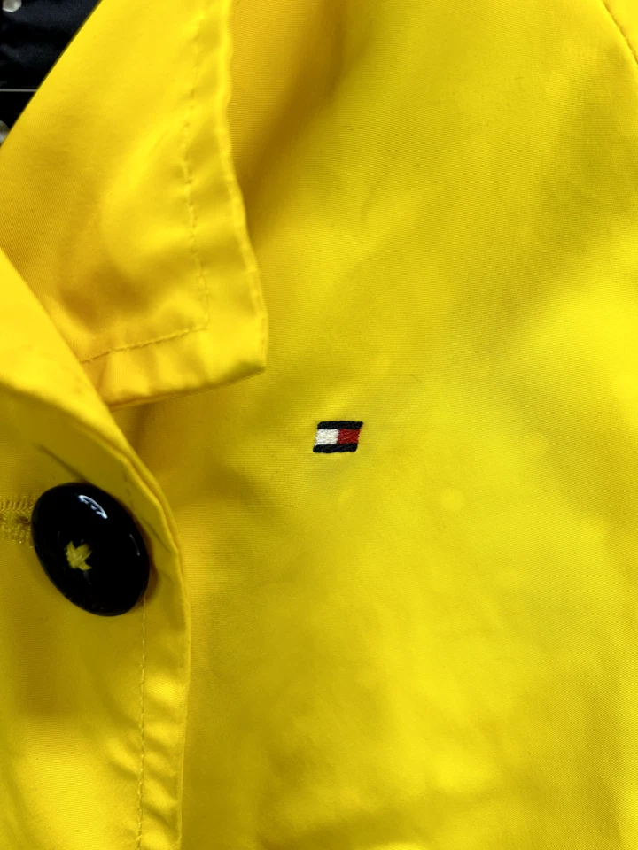Tommy Hilfiger Infantes Chaqueta Amarilla Cuello Botón Mangas Largas Talla 92cm " Foto 4 de 4