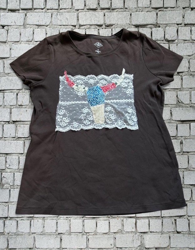 St. John’s bay women’s handmade medium patchwork bull skull lace brown tshirt