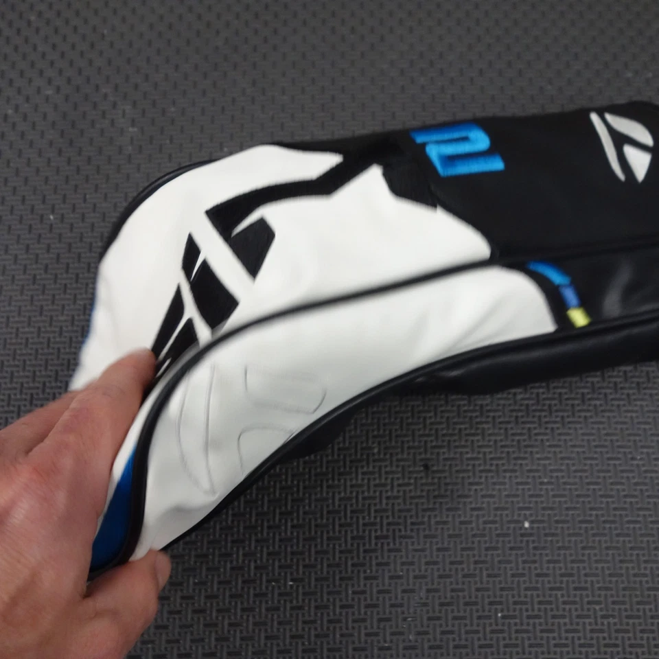 TaylorMade golf SIM 2 Driver head cover men golf fast ship 250820 Nice - Image 4 of 4