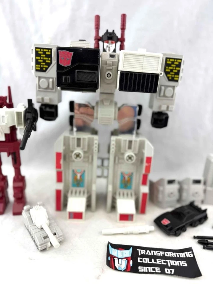 Transformers Original G1 1986 City Metroplex Complete Rubber Tire Version - Image 4 of 4