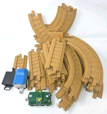 Geotrax Brown Tan Railroad Train Tracks W 3 Train Cars