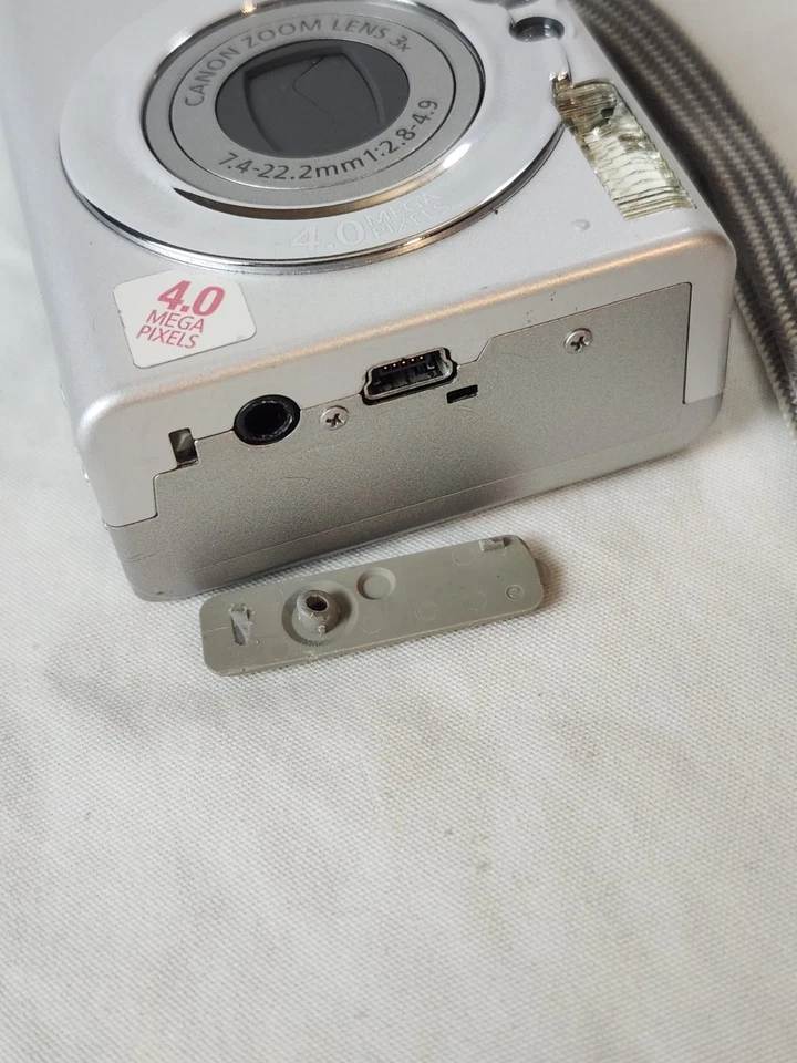 Vintage Canon PowerShot ELPH S400 Silver 4MP 1.5" LCD Digital Camera Working - Image 4 of 4