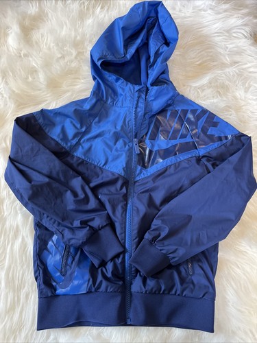 Boy’s Nike Full Zip With Hood Windbreaker Size XS