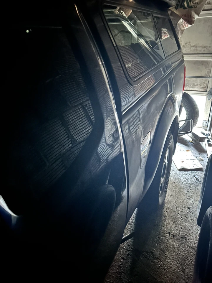 2008 年日产 Frontier 4x4 皮卡适用于零件 4.0 整卡车。 — 第 2/3 张图片