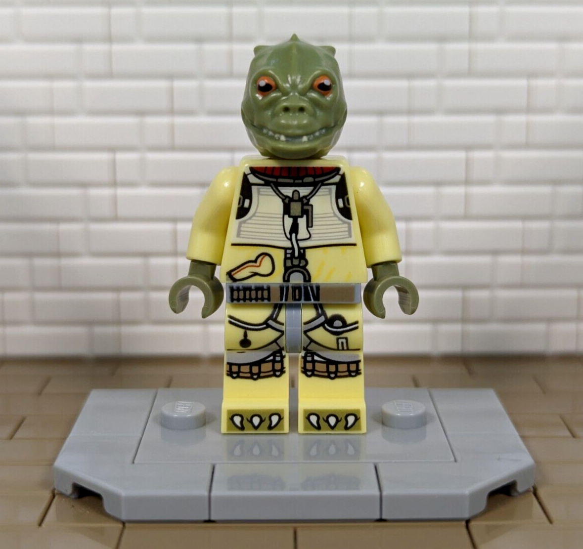 NEW LEGO Star Wars Bossk - Olive Green Minifigure, Bounty NEW LEGO Star Wars Bossk - Olive Green Minifigure, Bounty