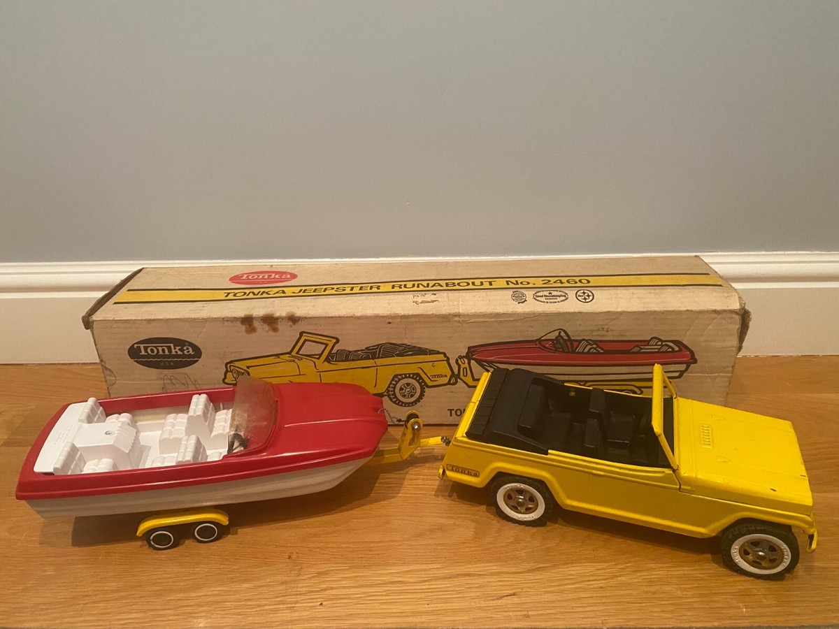Vintage Tonka Jeepster Runabout No. 2460 from 1969 with Box