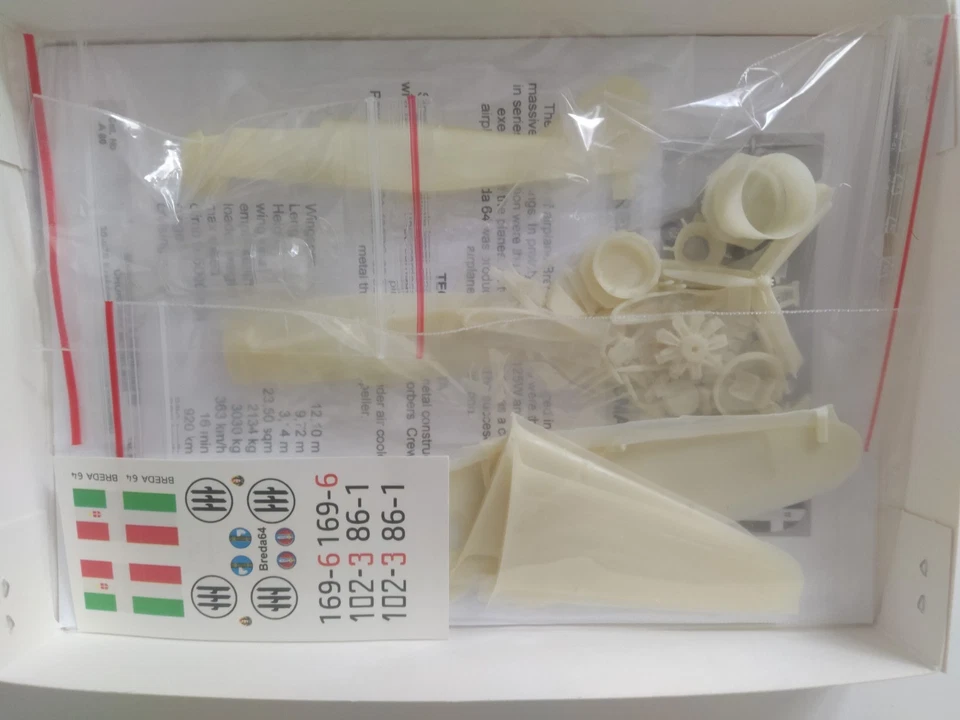 Breda 64 Doppio Comando, 1:72-Choroszy Modelbud(SPEDIZIONE TRACCIATA) - Immagine 2 di 2