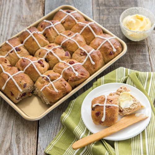 Nordic Ware Naturals® Nonstick Baker's Quarter Sheet Pan - Picture 2 of 4