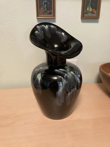 Vintage Royal Haeger American Pottery Drip Glaze Black Vase USA