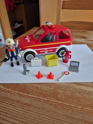 Playmobil Feuerwehr Auto Komando Wagen 4822 mit Zubehör und Figure
