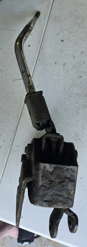Vintage Used ITM 3-Speed Manual Transmission Shifter - Image 3 of 4