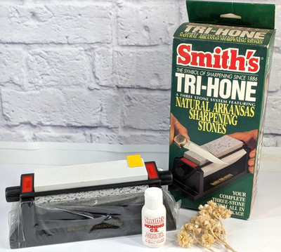 NIB Smith's Tri-Hone Vintage 3-Stone Sharpening System w/ Honing Oil 6'' READ
