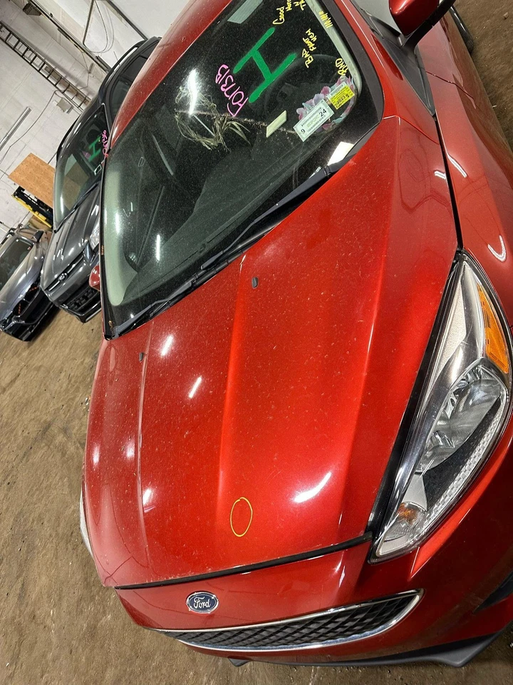 (SOLO PICKUP LOCAL) 15 16 17 18 FORD FOCUS Capó Foto 2 de 4