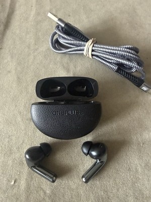 OnePlus Buds Pro 3 Noise Canceling Bluetooth Earbuds with Case - Midnight Opus