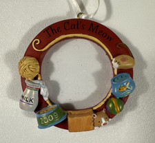 Hallmark Holiday Ornament "The Cat's Meow" Christmas Picture Frame Kitty