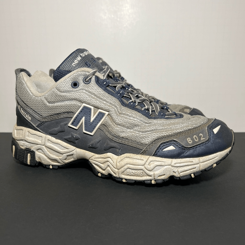 Mens Vintage 90s NEW BALANCE 602 Gray Athletic Shoes / Size Mens Vintage 90s NEW BALANCE 602 Gray Athletic Shoes / Size