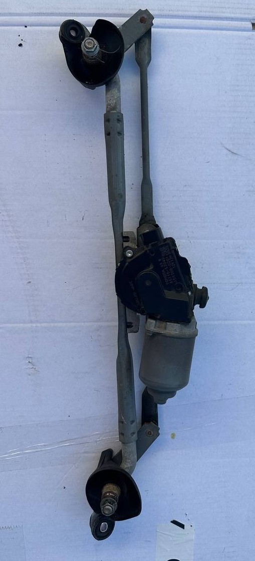 20062015 LEXUS IS250 WINDSHIELD WIPER MOTOR With LINKS OEM 0615 eBay
