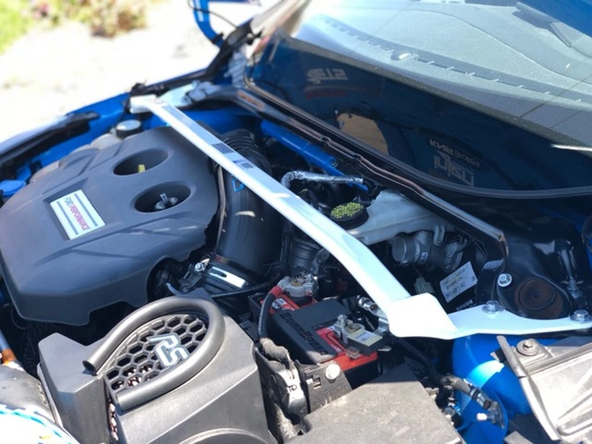 Focus st strut on sale bar