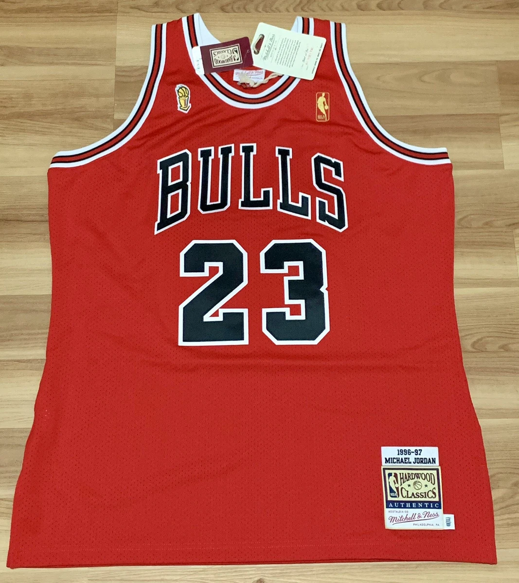 Men's Mitchell & Ness Michael Jordan Red Chicago Bulls 1998 NBA Finals  Hardwood Classics Authentic Player Jersey