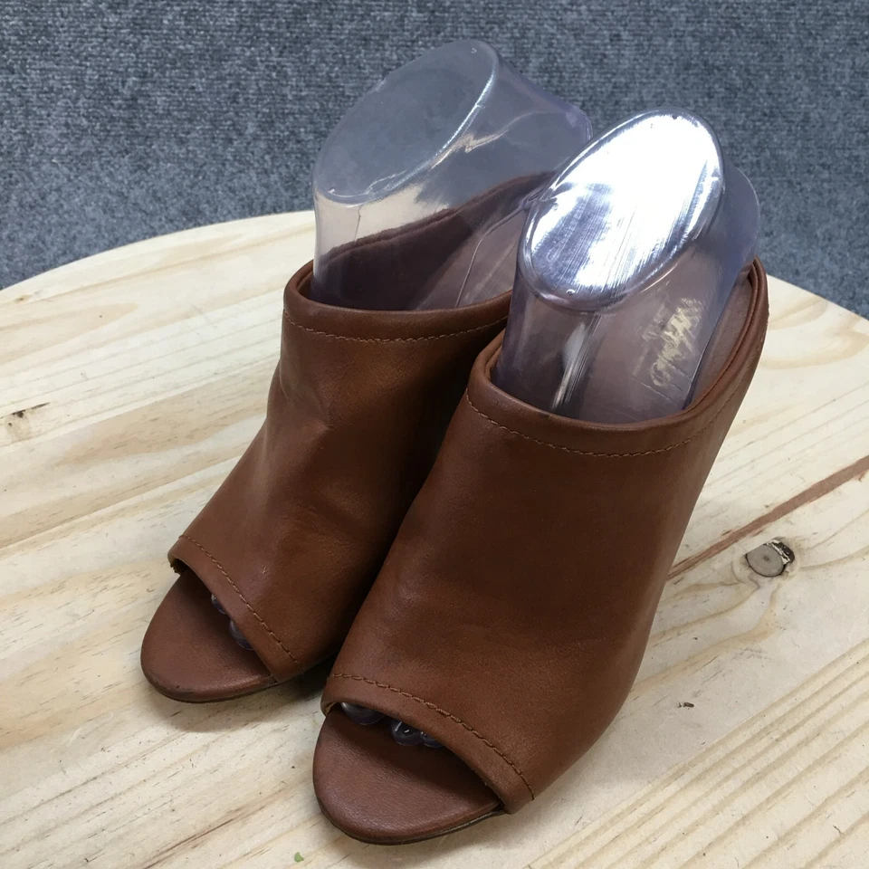 Sandalias Mossimo para mujer 7,5 sin cordones Mules marrón imitación cuero informales tacones altos Foto 3 de 4