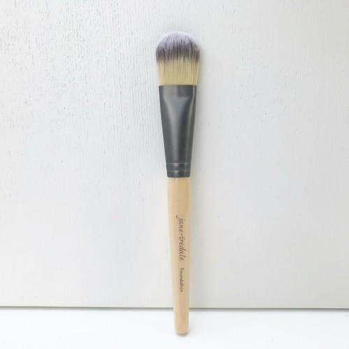Jane Iredale Foundation Brush, Full Size, Brand New! - 第 1/5 張圖片