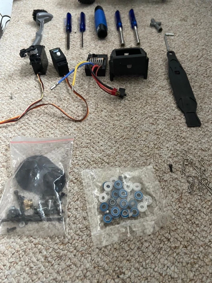 Rc auto sammlung im Maßstab 1:10 verschiedene Marken Tamiya,Traxxas und Carson  - Bild 4 von 4