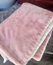 Parents Choice Walmart Pink Chevron White Sherpa Plush Baby Blanket Zig Zag