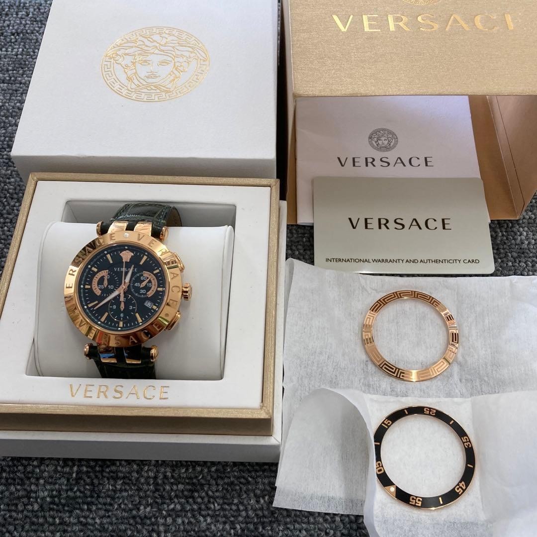 Versace Men's Chronograph watch Blue Gold Quartz 42mm Used Good Condition thumbnail 2
