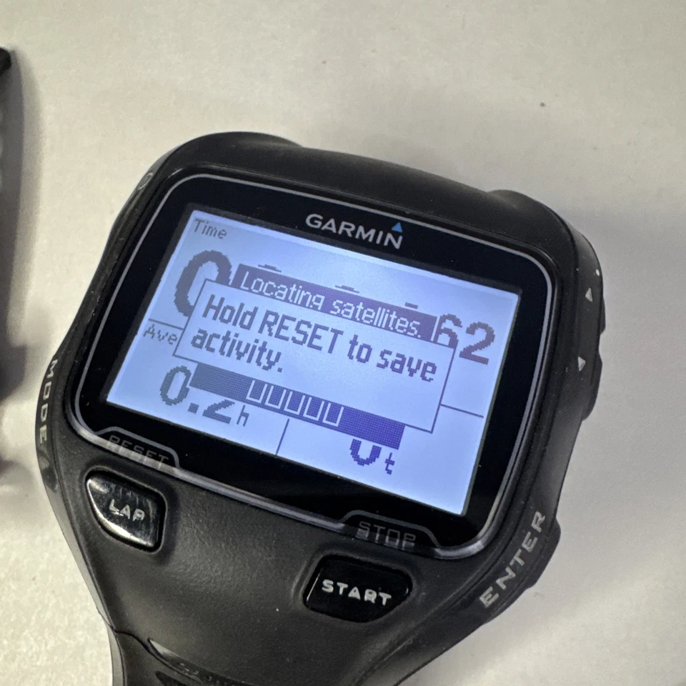 Garmin Forerunner 910XT Triathlon GPS-Sportuhr mit Ladegerät - braucht Band - Bild 4 von 4