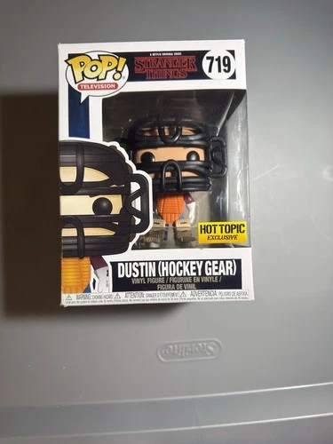 Funko Pop!: Stranger Things - Dustin Henderson - Hot Topic (Exclusive) #719