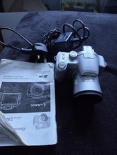 Panasonic DMC-FZ72 Digital Camera with Charger and 1 Batteries