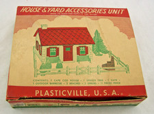Plasticville O  S Gauge Red/White House and Yard Accessories Unit HY-6 New OB