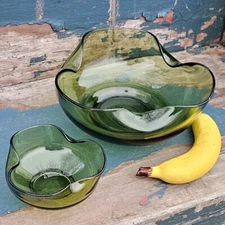 Vintage Anchor Hocking Green Chip and Dip Set w/o stacking bracket