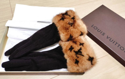 LOUIS VUITTON LV Monogram Logo Mink Gloves Brown Vintage With Box