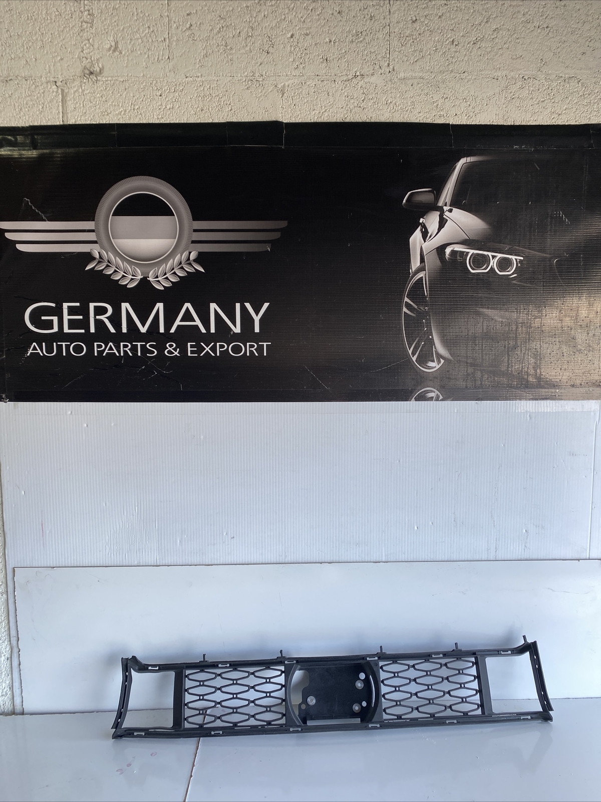 FRONT BUMPER CENTRE GRILLE ROLLS ROYCE CULLINAN 2018-2022 51117448912 #030