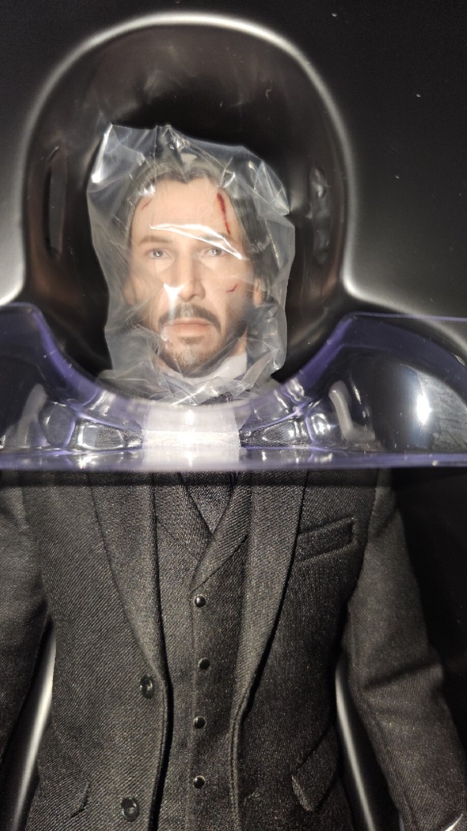 Hot Toys John Wick: Chaptert 2 - John Wick Action Figure for sale